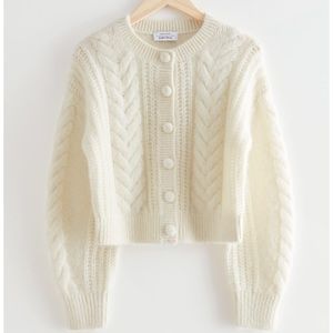 Cropped Cable Knit Cardigan